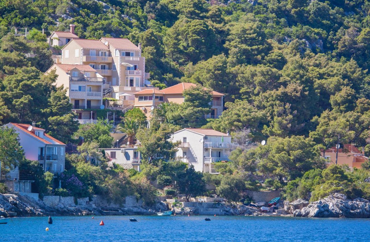 Apartments More Sobra Bagian luar foto